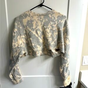 Nike Crop Sweater